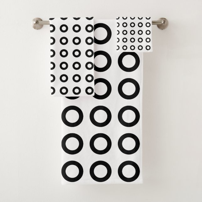 Modern Circles in Black & White Bath Towel Set (Insitu)