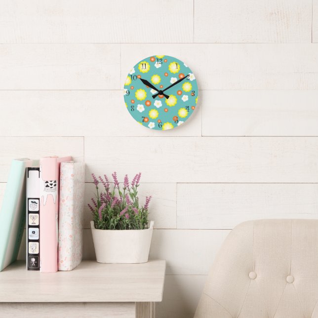 Modern colourful gradient Daisy flower pattern gir Round Clock (Reading Room)