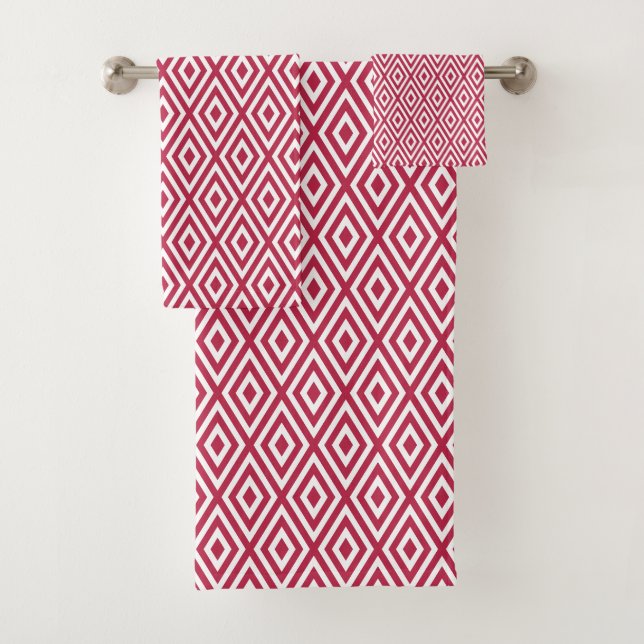 Modern Crimson White Geometric Bath Towel Set (Insitu)