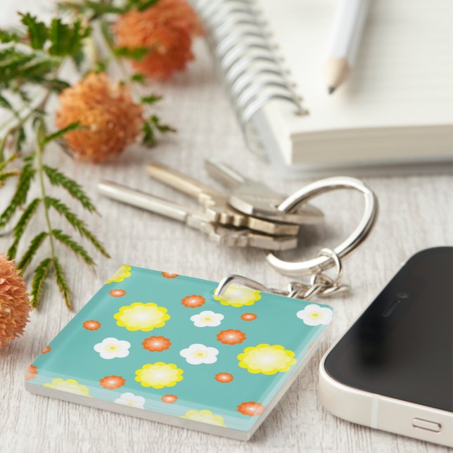 Modern cute gradient Daisy flowers pattern girly Keychain (Front Right)