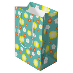 Modern cute gradient Daisy flowers pattern girly Medium Gift Bag