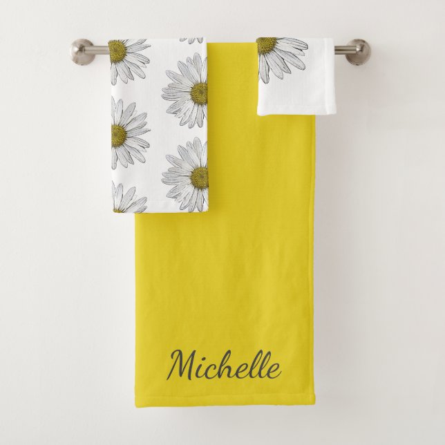 Modern Daisies Botanical White Yellow Bath Towel Set (Insitu)