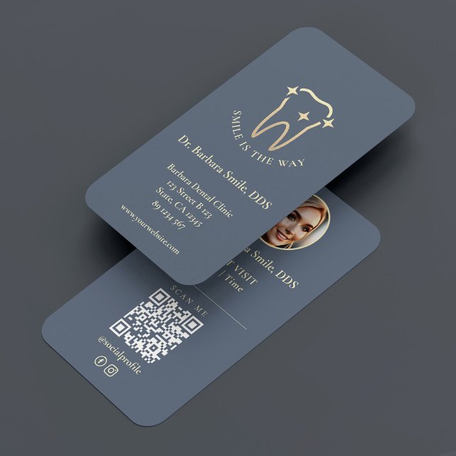 Modern Dentist Orthodontist Light Blue Grey Business Card (Modern Dentist Orthodontist Light Blue Grey Business Card
)