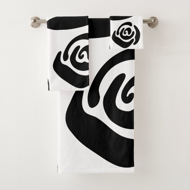 Modern Doodle 2 Black and White Bath Towel Set (Insitu)