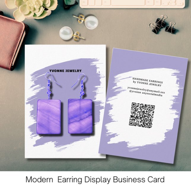  Modern Earring Display  Business Card (Creator Uploaded)