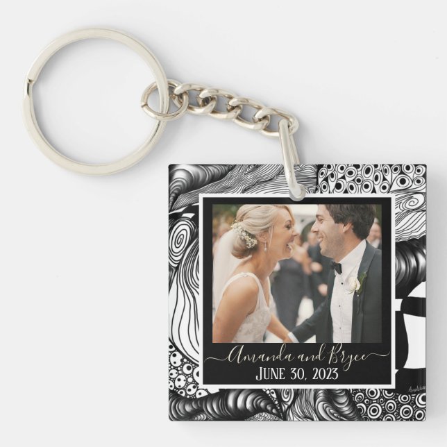 Modern elegant black and white design with photo keychain (Front)
