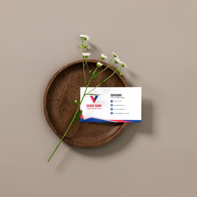 Modern Elegant Geometric Business Card (Creator Uploaded)