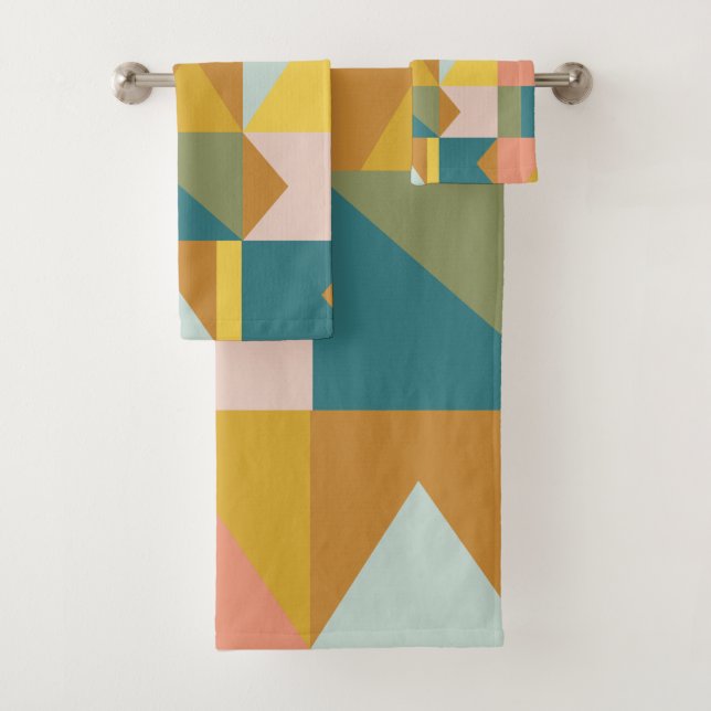 Modern Geometric Pattern in Pretty Earth Tones Bath Towel Set (Insitu)
