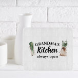 Modern Grandma's Kitchen Is Always Open Best Gift Cutting Board<br><div class="desc">Welcome to Grandma's Kitchen, where love and warmth are always on the menu! Delight your favourite grandmother with this charming gift product from Zazzle. Whether it's for Mother's Day, her birthday, or just to show appreciation, this thoughtful item is sure to bring a smile to her face.Surprise Grandma with a...</div>