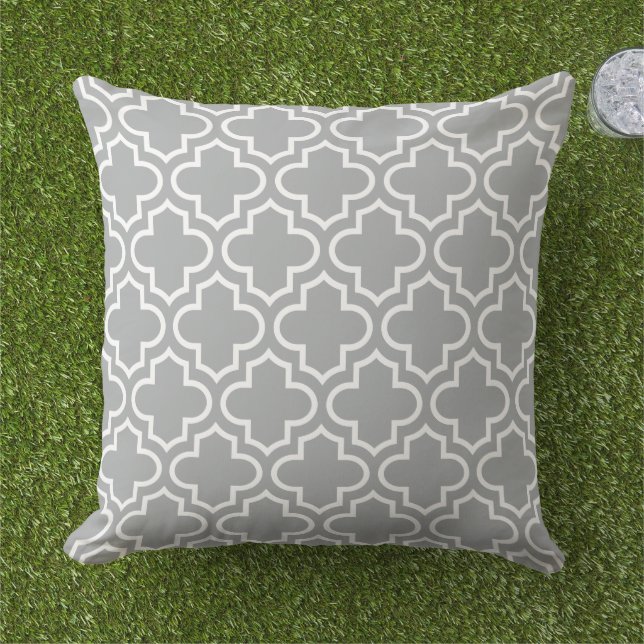 Modern Grey Moroccan Quatrefoil Pattern Outdoor Pillow (Grass)