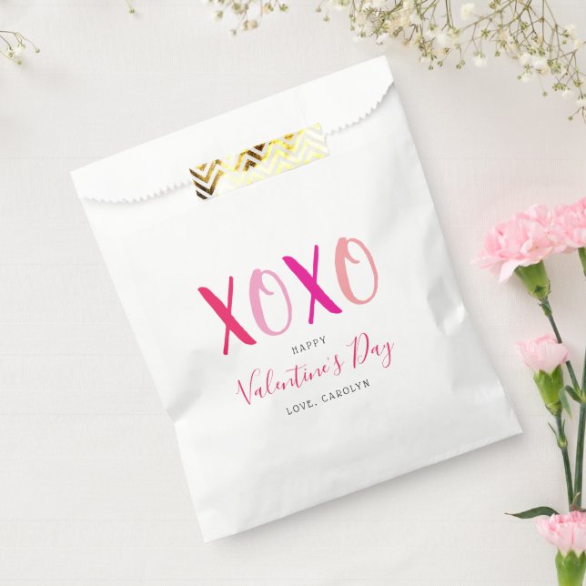 Modern Hugs & Kisses (XOXO) Valentine's Day Favour Bag (Sealed)