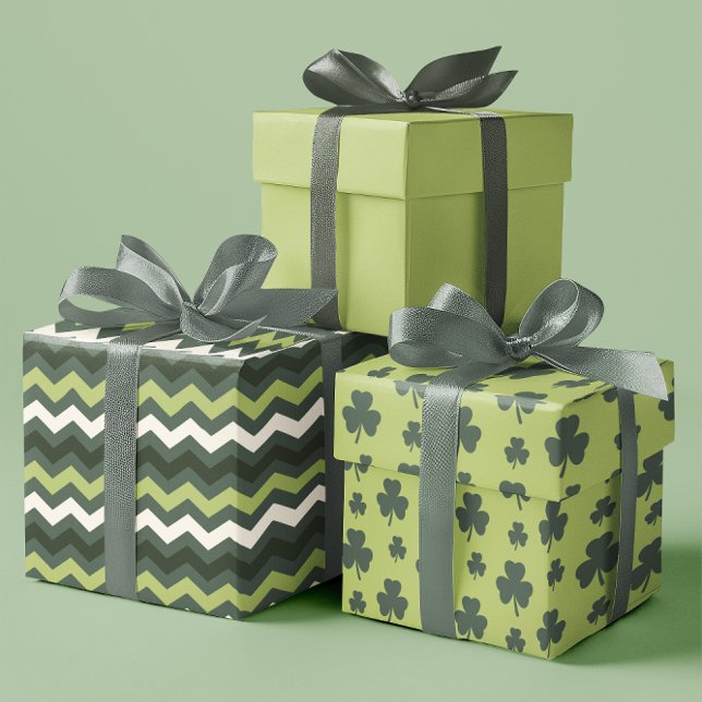 Modern Irish Clover Lines in Green set of 3 Wrapping Paper Sheet (Modern Irish Clover Lines in Green set of 3 Wrapping Paper Sheets)