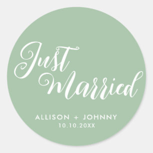 Modern Just Married Wedding Reception Simple Classic Round Sticker