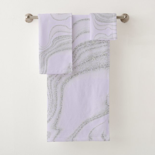 Modern lavender grey abstract marble pattern bath towel set (Insitu)