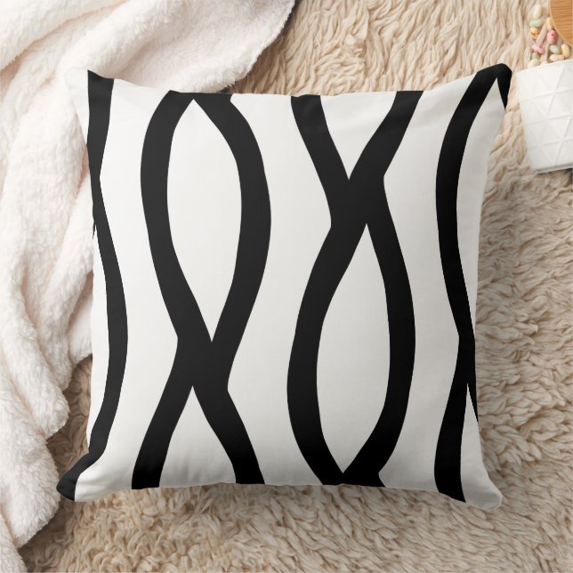 modern line art black and white pattern throw pillow (Blanket)