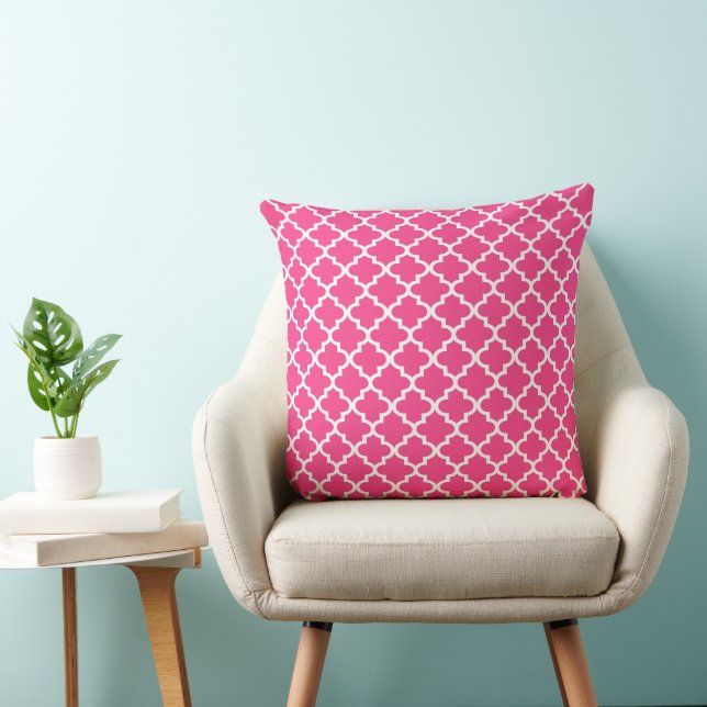 Modern Magenta Pink Moroccan Quatrefoil Pattern Throw Pillow (Chair)