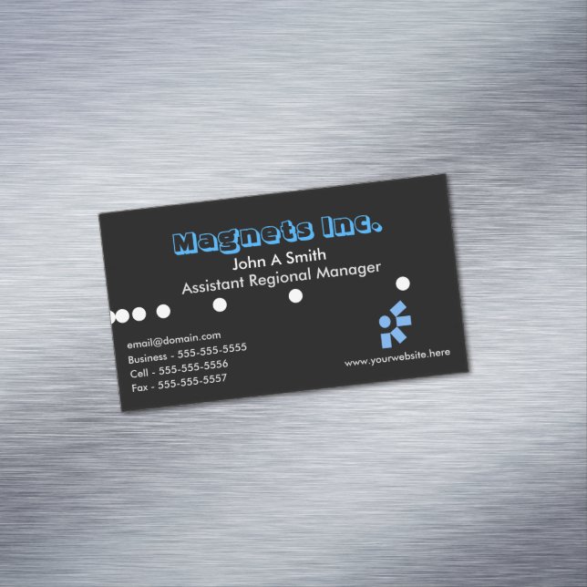Modern Magnetic Business Card (In Situ)