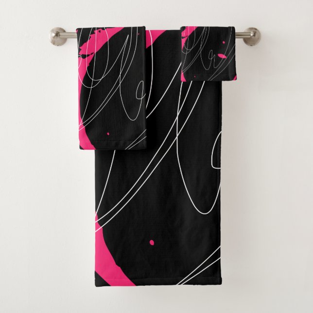 Modern minimal abstract scribble line art bath towel set (Insitu)
