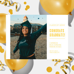 MODERN MINIMALIST CONGRATS GRADUATE INVITATION