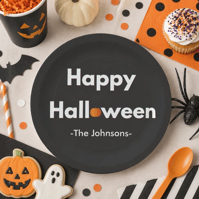 Modern Minimalist Halloween – Personalized Paper Plate (Creator Uploaded)