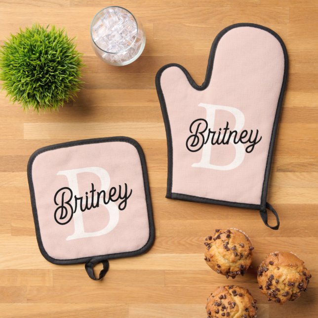 Modern Personalized Monogram and Name Pastel Pink Oven Mitt & Pot Holder Set (Top Down)