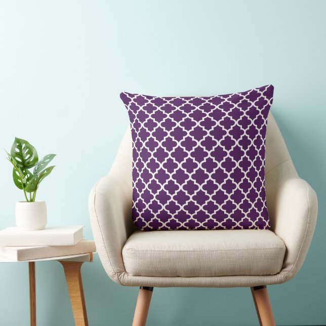 Modern Purple Moroccan Quatrefoil Pattern Throw Pillow (Chair)