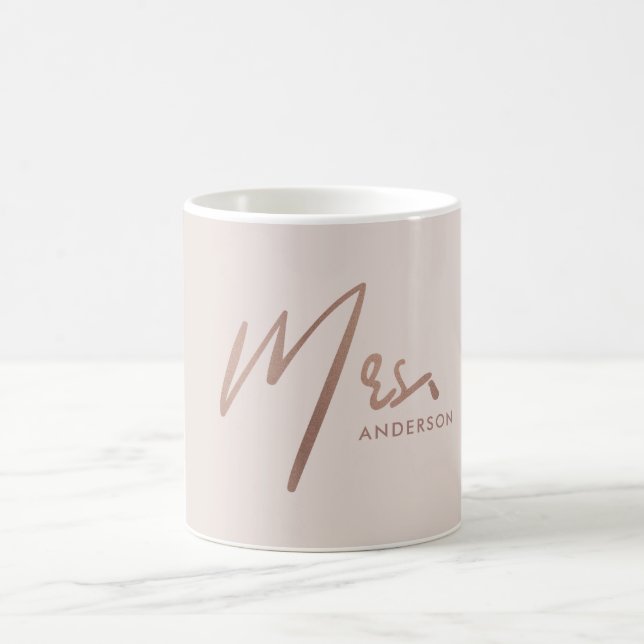 MODERN ROSE GOLD BLUSH TYPOGRAPHY MRS LAST NAME COFFEE MUG (Center)