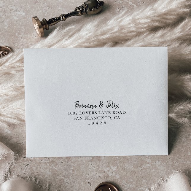 Modern Self-Addressed RSVP Envelope (Creator Uploaded)