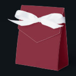 Modern Solid Garnet Red Simple Chic Elegant Favor Box<br><div class="desc">Modern Solid Garnet Red Simple Chic Elegant Favour Boxes features a modern solid red. Perfect for Valentine's Day,  Women's Day,  Mother's Day,  birthday parties,  anniversary,  weddings,  baby showers and more. Created by Evco Studio www.zazzle.com/store/evcostudio</div>