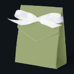 Modern Solid Moss Green Simple Chic Elegant Favor Box<br><div class="desc">Modern Solid Moss Green Simple Chic Elegant Favour Boxes features a modern solid green. Perfect for Valentine's Day,  Women's Day,  Mother's Day,  birthday parties,  anniversary,  weddings,  baby showers and more. Created by Evco Studio www.zazzle.com/store/evcostudio</div>