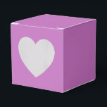 Modern Solid Orchid Purple Simple Chic Elegant Favor Box<br><div class="desc">Modern Solid Orchid Purple Simple Chic Elegant Favour Boxes features a modern solid orchid purple. Perfect for Valentine's Day,  Women's Day,  Mother's Day,  birthday parties,  anniversary,  weddings,  baby showers and more. Created by Evco Studio www.zazzle.com/store/evcostudio</div>