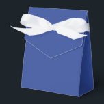 Modern Solid Royal Blue Simple Chic Elegant Favor Box<br><div class="desc">Modern Solid Royal Blue Simple Chic Elegant Favour Boxes features a modern solid blue. Perfect for Valentine's Day,  Women's Day,  Mother's Day,  birthday parties,  anniversary,  weddings,  baby showers and more. Created by Evco Studio www.zazzle.com/store/evcostudio</div>