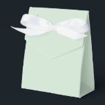 Modern Solid Soft Sage Green Simple Chic Elegant Favor Box<br><div class="desc">Modern Solid Soft Sage Green Simple Chic Elegant Favour Boxes features a modern solid soft sage green. Perfect for Valentine's Day,  Women's Day,  Mother's Day,  birthday parties,  anniversary,  weddings,  baby showers and more. Created by Evco Studio www.zazzle.com/store/evcostudio</div>
