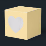 Modern Solid Yellow Simple Chic Elegant Favor Box<br><div class="desc">Modern Solid Yellow Simple Chic Elegant Favour Boxes features a modern solid yellow. Perfect for Valentine's Day,  Father's Day,  Women's Day,  Mother's Day,  birthday parties,  anniversary,  weddings,  baby showers and more. Created by Evco Studio www.zazzle.com/store/evcostudio</div>