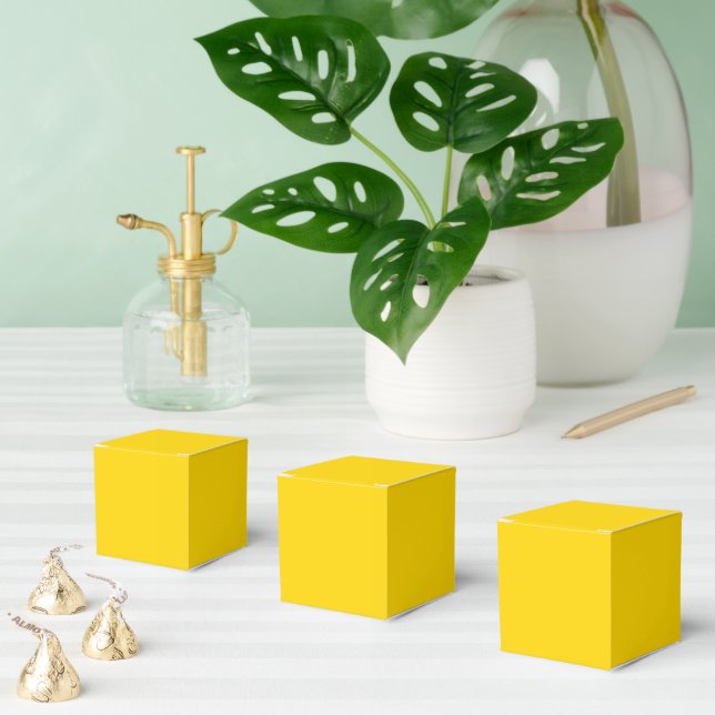 Modern Sun Yellow Plain Solid Colour Favor Box (Multiple)