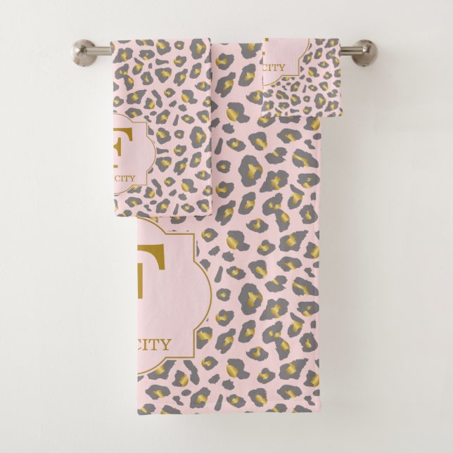 Modern Trendy Pink Gold Leopard Pattern Monogram Bath Towel Set (Insitu)