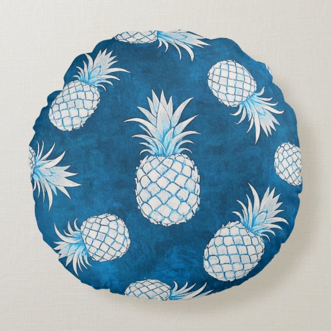 Modern Tropical Pineapple Watercolor Round Pillow (Front)