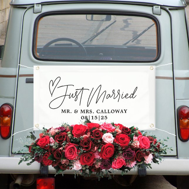 Moderne avec coeur juste marié bannière voiture (Créateur téléchargé)