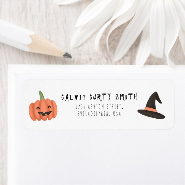 Moderne Cute Halloween Witch Casquette et Citrouil (En situation)