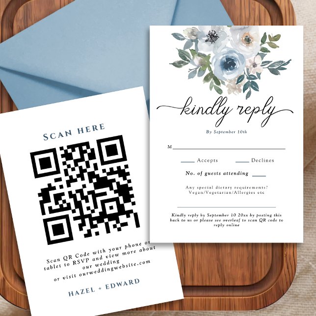 Moderne Dusty Blue Floral QR Code Mariage Carte RS (Modern Dusty Blue Floral QR Code Wedding RSVP Card)