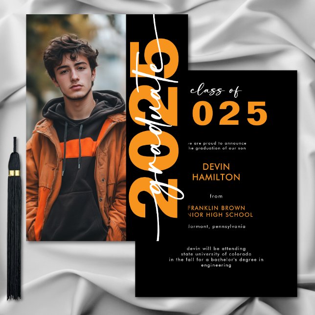 Moderne Gras Orange Typographie Faire-part Grad (Modern Bold Orange Typography Grad Announcement)