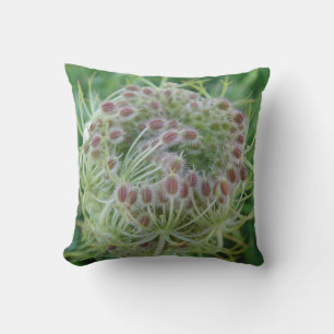 MoJo Dekokissen Fruchtstand wilde Möhre Throw Pillow
