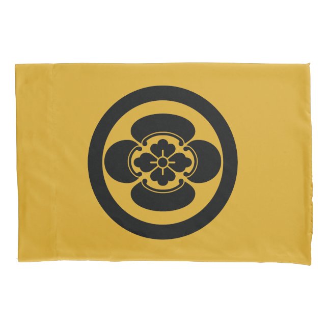 Mokko in a circle pillowcase (Front)