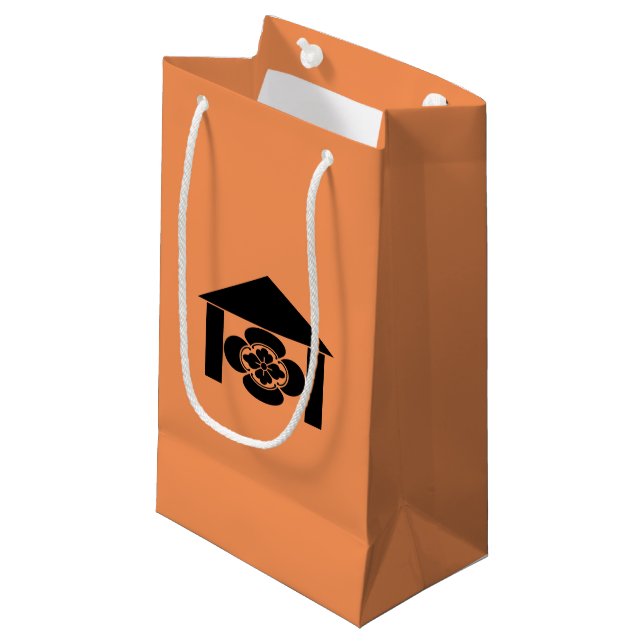 Mokko in hut small gift bag (Front Angled)