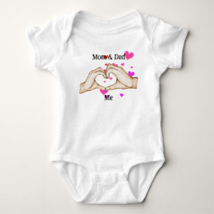 Mom & Dad love me Baby Bodysuit