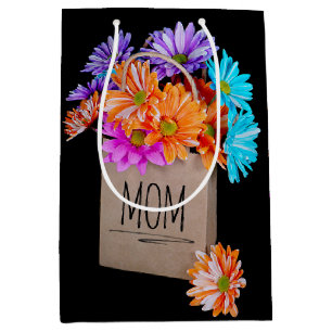 Mom Daisy Bouquet In Paper Bag