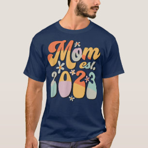 Mom Est 2023 Retro Groovy Design Promoted To Mom  T-Shirt
