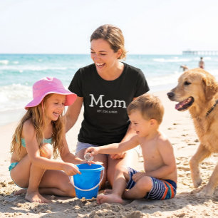 Mom Est Saying Black Whimsical Font T-Shirt