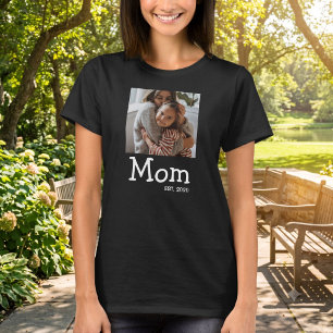 Mom Est Saying White Fun Whimsical Font Photo T-Shirt