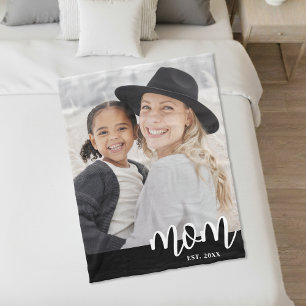 Mom Established Script Photo Gift Fleece Blanket